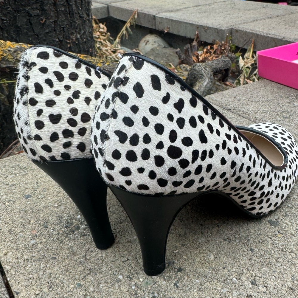 Brand new women's polka dot pump - Picture 2 of 6